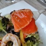 アトリウム - [料理] 炙りトラウトサーモン アップ♪ｗ