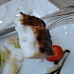 アトリウム - [料理] 天然真鯛のポワレ 切り口 アップ♪ｗ