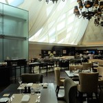 アトリウム - [内観] 店内 テーブル席 ㉝