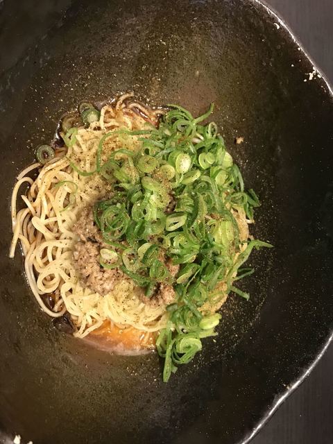 キング軒汁なし担担麺専門>