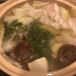 活魚・鍋料理 風車 - 煮込む
