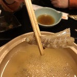 活魚・鍋料理 風車 - クエのアラ、顎の部分かしら