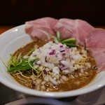 煮干し豚骨らーめん専門店 六郷 - 特濃煮干豚骨らーめん