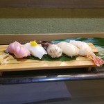 量平寿司 - まぐろ、やりいか、鳥貝、平目昆布〆、ぼたん海老