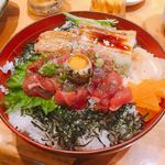 銀座 寿司処 まる伊 - づけあなごちらし