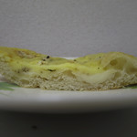 アミール - バジルとクワトロの断面