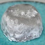 さわ山 - 薄皮とあまり甘くない粒あんのハーモニー。