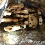 おせんべいやさん本舗 煎遊 - 黒豆おかきの中身