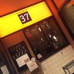 PIZZERIA　37 - 