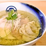 わんたん入り塩らぁ麺　1150円