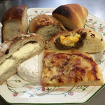 パン工房 麦のアトリエai - 家でカットしていただきました