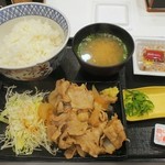 吉野家 - 豚生姜定食特盛830円ご飯少なめと納豆80円