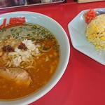 ラーメン山岡家 - 濃厚海老味噌ラーメン860円と、ミニチャーハン330円