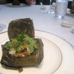 周中菜房 白金亭 - 白金ポークとハトムギの蓮の葉蒸し