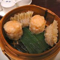 萬珍樓 本店 - 【彩り点心（海鮮海老シュウマイ・ふかひれ蒸し餃子）】♬2011/6