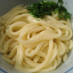 三嶋製麺所 - 卵投入前（釜抜き直後）