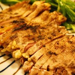 かしわや - 親鶏もも肉タタキ