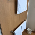 食べるお宿 浜の湯 - タオル掛け