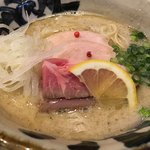 中華そば 先﨑 - 黄鶏白湯そば（830円）