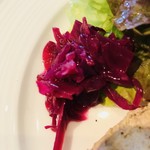 ラターブルドゥシュエット - 心惹かれる色彩の紫キャベツのマリネ【料理】