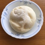 PINO - いちご大福パン