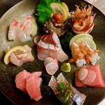 Assorted fresh sashimi