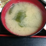 まさみ食堂 - お味噌汁も家庭的