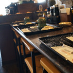 Kaitenzushi Takakura - 店内の様子　回転寿司の客とランチの客は分けられます