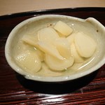 東麻布 天本 - ガリ