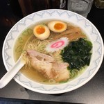 しおらーめん 塩たいぜん - 塩ラーメン＋味玉