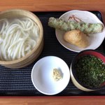 北条製麺所 - 釜あげうどんといなり寿司とちくわの天ぷら