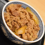 Yoshinoya - サラシア牛丼（４８０円→４００円）２０１８年４月