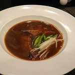 SEN YO - 原ヒレから戻したフカヒレの姿煮