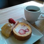 Maruha Resort Ichigo No Oka - ケーキセット