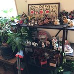 嬉しや - 二階のお座敷個室前には、こんな置物があります。