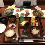 Ichifuji - 京の名物御膳、八寸の盛合せ、あじわい鶏たれ焼き、菜の花のからし和え