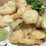 Oyster house Kai - 季節の食材と野菜のフリッター
      (2018.2月)