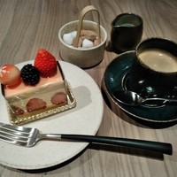 New American Grill “KANADE TERRACE” - [料理] この日のケーキセット 全景♪ｗ