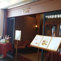 ホテルオークラレストラン新宿 ワイン＆ダイニング デューク - ここエントランス