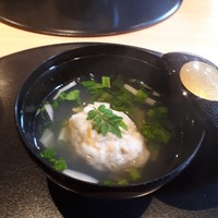 かまくら和久 - お椀：あさりの真丈　うるいや菜の花など春の山菜もたっぷり