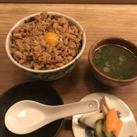 焼き鳥とワイン 萬鳥 祇園店 - 