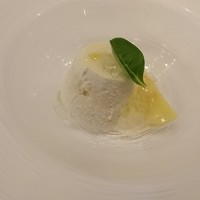 PRIMO - アスパラガスのパンナコッタ トマトのゼリー添え