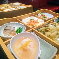 ステーキハウス ビーフオークマ 名古屋店 - 松花堂前菜