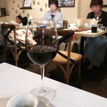 アネア　カフェ - 平日ですが満席 @10pm 