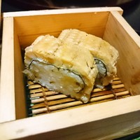 北新地 湯木 本店 - 蒸し穴子寿司