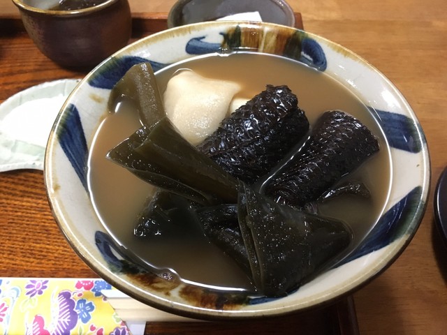『ウミヘビを食べるという、歴史ある沖縄の伝統料理『イラブー料理』！』by 大阪めんま : カナ - 北中城村/沖縄料理 [食べログ]
