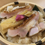 あかね - たけのこと地鶏のおこわ