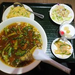 上海軒 - 牛肉タン麺セット880円