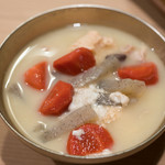 うを徳 - 2018.4 明石の鯛モツ煮込み仕立て白味噌椀