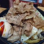 武士道 - 黒醤油麺中盛野菜大盛ニク天下盛+味タマ～♪